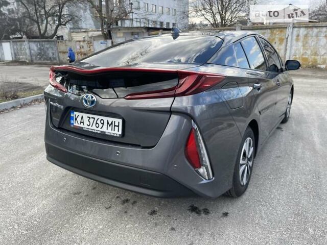 Сірий Тойота Prius Prime, об'ємом двигуна 1.8 л та пробігом 137 тис. км за 19999 $, фото 31 на Automoto.ua