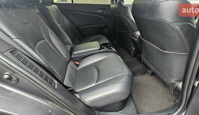 Серый Тойота Prius Prime, объемом двигателя 1.8 л и пробегом 92 тыс. км за 18799 $, фото 17 на Automoto.ua