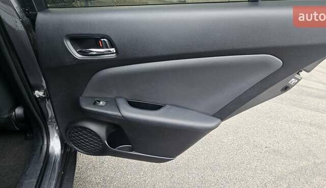 Серый Тойота Prius Prime, объемом двигателя 1.8 л и пробегом 92 тыс. км за 18799 $, фото 18 на Automoto.ua