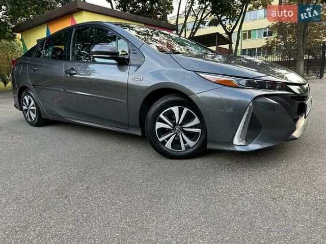 Тойота Prius Prime 2018 у Києві на Automoto.ua Сірий Тойота Prius Prime, об'ємом двигуна 1.8 л та пробігом 156 тис. км за 19000 $, фото 2 на Automoto.ua