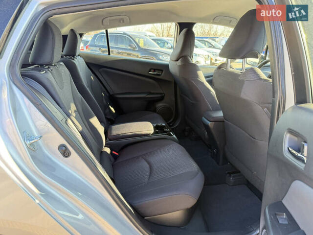 Сірий Тойота Prius Prime, об'ємом двигуна 1.8 л та пробігом 104 тис. км за 18000 $, фото 21 на Automoto.ua