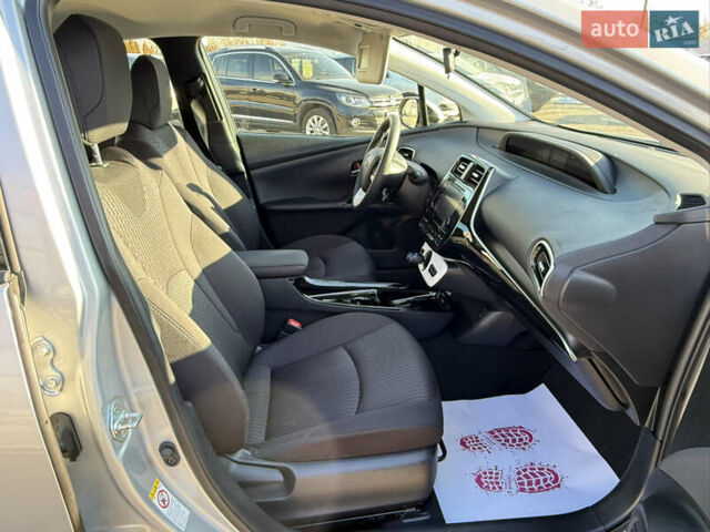 Сірий Тойота Prius Prime, об'ємом двигуна 1.8 л та пробігом 104 тис. км за 18000 $, фото 23 на Automoto.ua