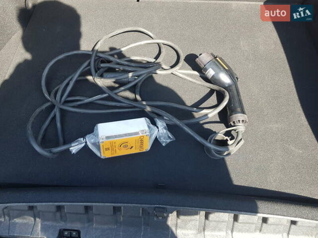 Серый Тойота Prius Prime, объемом двигателя 1.8 л и пробегом 5 тыс. км за 34568 $, фото 1 на Automoto.ua