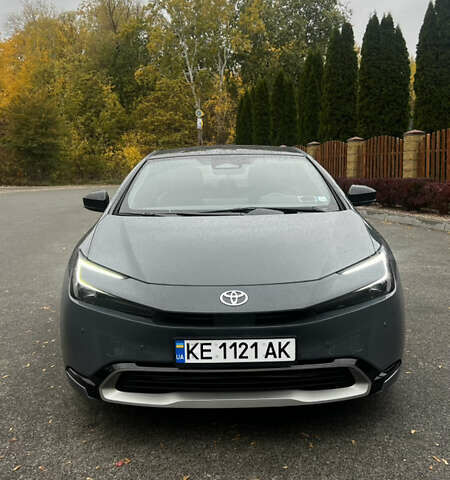 Тойота Prius Prime 2023 в Днепре (Днепропетровске) на Automoto.ua Серый Тойота Prius Prime, объемом двигателя 2 л и пробегом 55 тыс. км за 30999 $, фото 2 на Automoto.ua