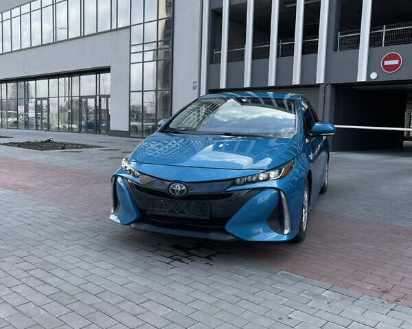 Синій Тойота Prius Prime, об'ємом двигуна 1.8 л та пробігом 65 тис. км за 22550 $, фото 1 на Automoto.ua
