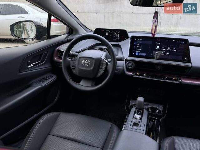 Синий Тойота Prius Prime, объемом двигателя 1.99 л и пробегом 11 тыс. км за 32000 $, фото 31 на Automoto.ua