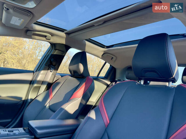 Синий Тойота Prius Prime, объемом двигателя 2 л и пробегом 6 тыс. км за 33200 $, фото 18 на Automoto.ua
