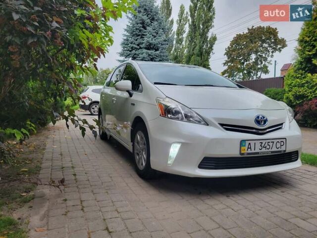 Белый Тойота Prius v, объемом двигателя 1.8 л и пробегом 197 тыс. км за 14000 $, фото 13 на Automoto.ua