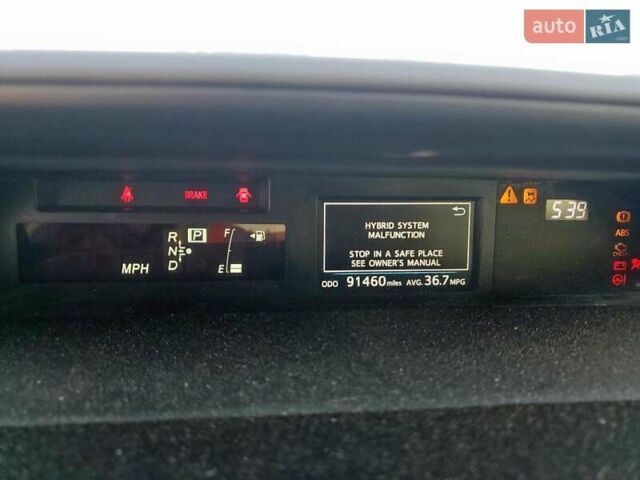Білий Тойота Prius v, об'ємом двигуна 1.8 л та пробігом 147 тис. км за 3000 $, фото 8 на Automoto.ua