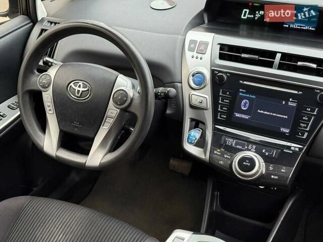 Коричневий Тойота Prius v, об'ємом двигуна 1.8 л та пробігом 260 тис. км за 16490 $, фото 22 на Automoto.ua