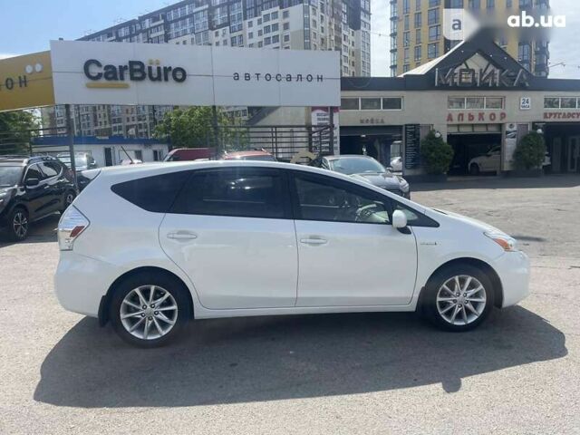 Тойота Prius v, объемом двигателя 0 л и пробегом 168 тыс. км за 15900 $, фото 9 на Automoto.ua