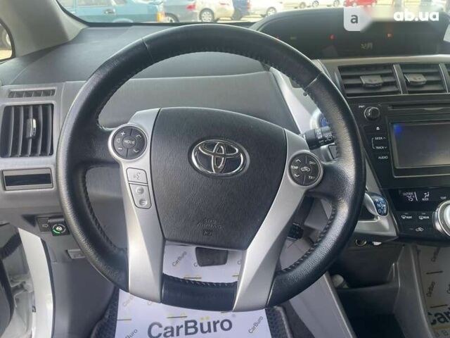 Тойота Prius v, объемом двигателя 0 л и пробегом 168 тыс. км за 15900 $, фото 16 на Automoto.ua