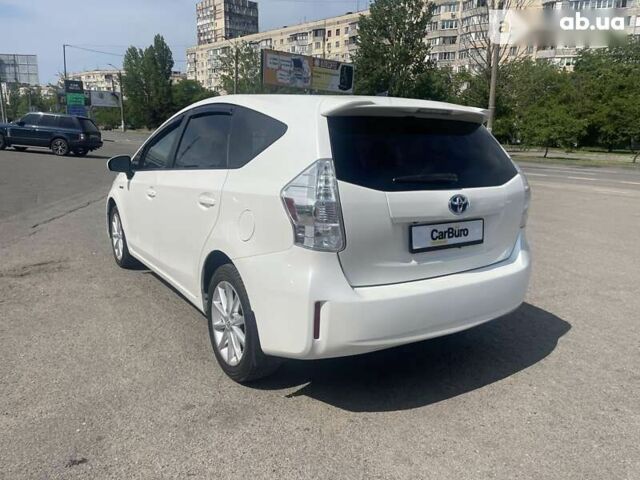 Тойота Prius v, объемом двигателя 0 л и пробегом 168 тыс. км за 15900 $, фото 4 на Automoto.ua