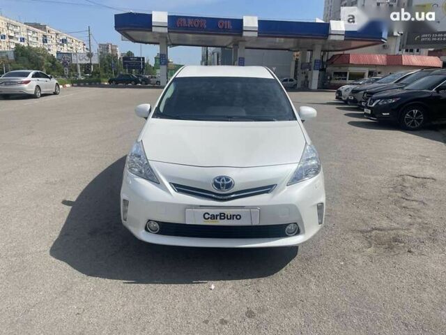 Тойота Prius v, объемом двигателя 0 л и пробегом 168 тыс. км за 15900 $, фото 5 на Automoto.ua