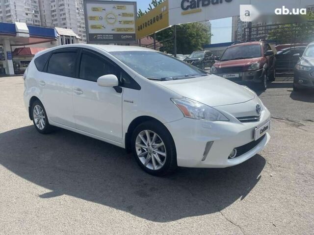 Тойота Prius v, объемом двигателя 0 л и пробегом 168 тыс. км за 15900 $, фото 1 на Automoto.ua