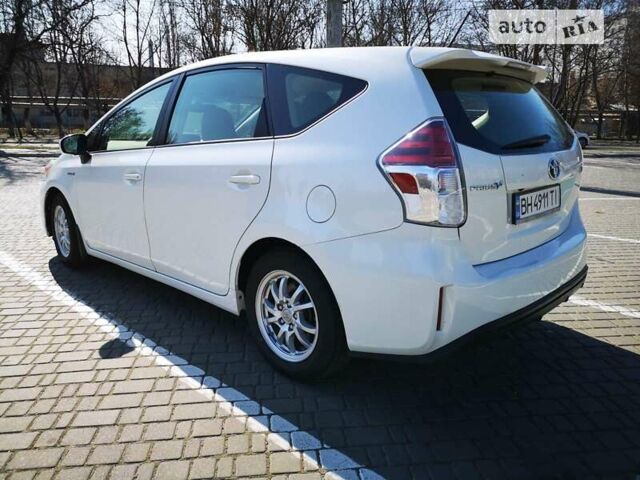 Тойота Prius v, объемом двигателя 1.8 л и пробегом 194 тыс. км за 18200 $, фото 4 на Automoto.ua