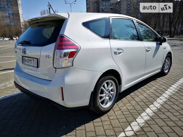 Тойота Prius v, объемом двигателя 1.8 л и пробегом 194 тыс. км за 18200 $, фото 6 на Automoto.ua