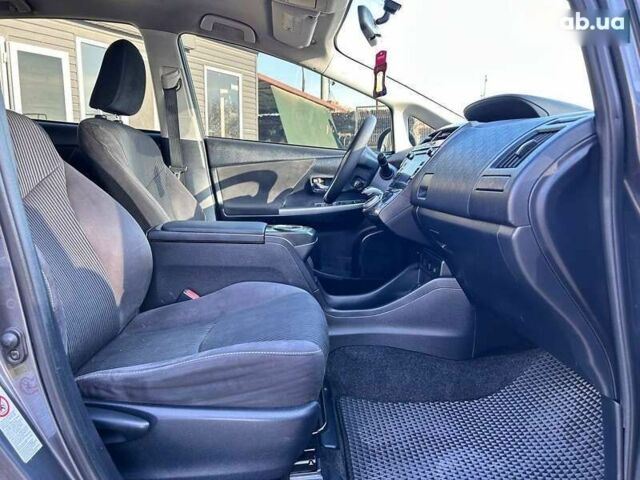 Тойота Prius v, объемом двигателя 0 л и пробегом 250 тыс. км за 13700 $, фото 29 на Automoto.ua