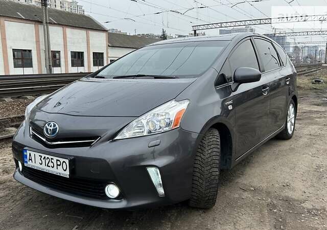 Сірий Тойота Prius v, об'ємом двигуна 1.8 л та пробігом 175 тис. км за 14500 $, фото 7 на Automoto.ua