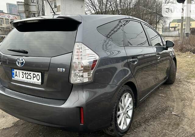 Сірий Тойота Prius v, об'ємом двигуна 1.8 л та пробігом 175 тис. км за 14500 $, фото 9 на Automoto.ua