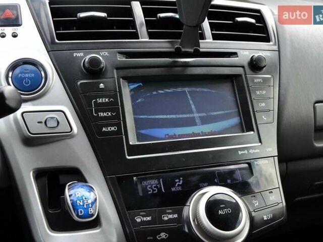 Серый Тойота Prius v, объемом двигателя 1.8 л и пробегом 275 тыс. км за 10500 $, фото 39 на Automoto.ua