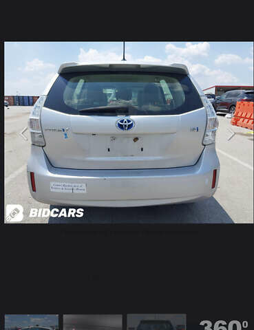 Серый Тойота Prius v, объемом двигателя 1.8 л и пробегом 180 тыс. км за 13200 $, фото 14 на Automoto.ua