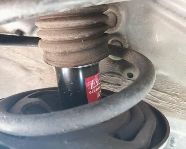 Сірий Тойота Prius v, об'ємом двигуна 1.8 л та пробігом 202 тис. км за 12000 $, фото 15 на Automoto.ua