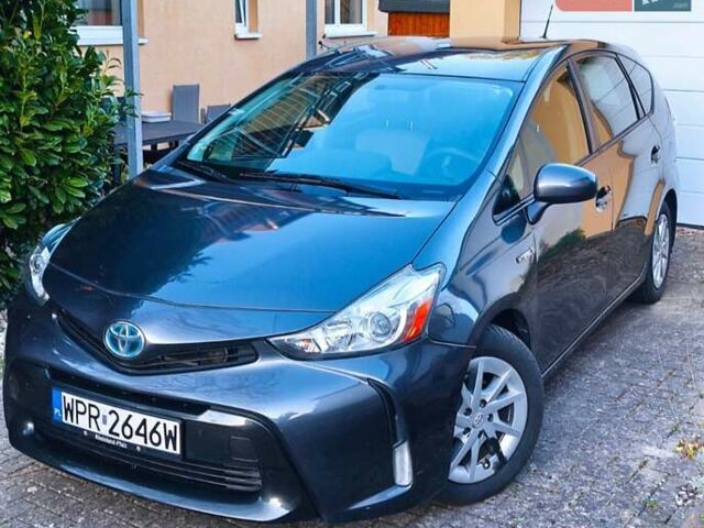 Сірий Тойота Prius v, об'ємом двигуна 1.8 л та пробігом 202 тис. км за 12000 $, фото 18 на Automoto.ua