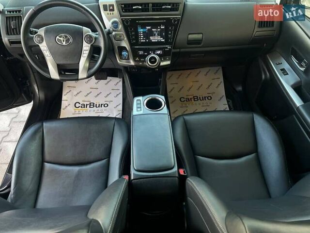 Серый Тойота Prius v, объемом двигателя 1.8 л и пробегом 125 тыс. км за 17300 $, фото 18 на Automoto.ua