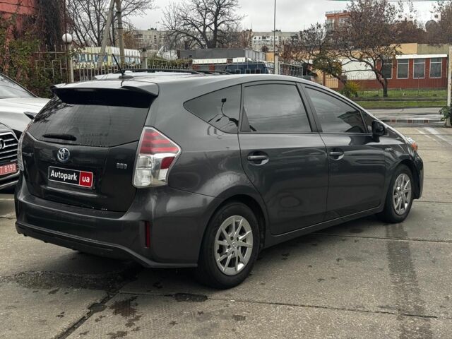 Сірий Тойота Prius v, об'ємом двигуна 1.8 л та пробігом 122 тис. км за 15490 $, фото 4 на Automoto.ua