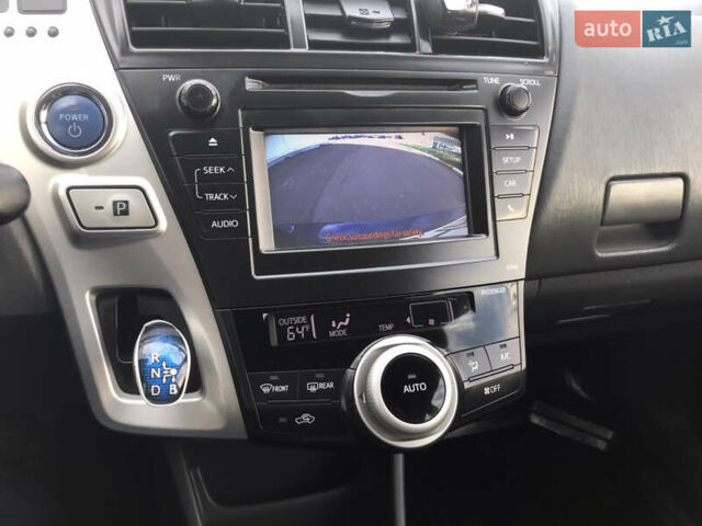 Синий Тойота Prius v, объемом двигателя 1.8 л и пробегом 195 тыс. км за 11950 $, фото 23 на Automoto.ua