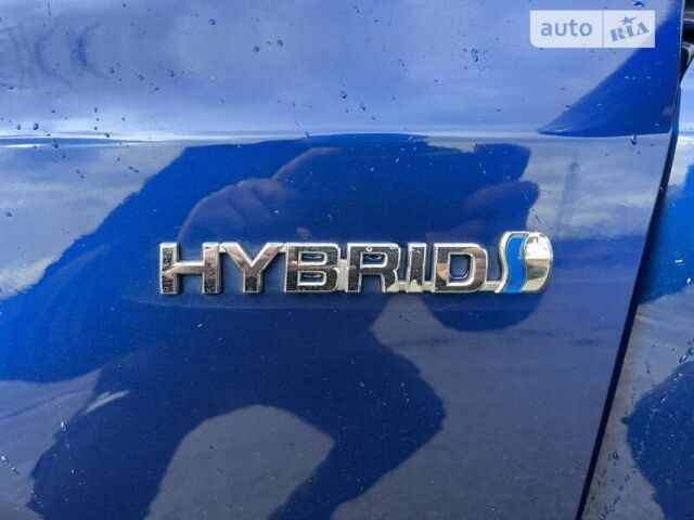 Синій Тойота Prius v, об'ємом двигуна 1.8 л та пробігом 281 тис. км за 11700 $, фото 19 на Automoto.ua