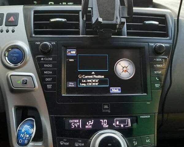 Синий Тойота Prius v, объемом двигателя 1.8 л и пробегом 230 тыс. км за 12700 $, фото 11 на Automoto.ua