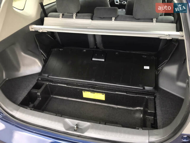 Синий Тойота Prius v, объемом двигателя 1.8 л и пробегом 195 тыс. км за 11950 $, фото 21 на Automoto.ua