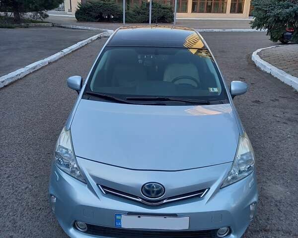 Синий Тойота Prius v, объемом двигателя 1.8 л и пробегом 230 тыс. км за 12700 $, фото 8 на Automoto.ua