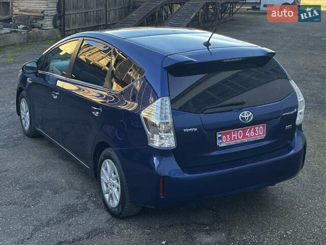 Синий Тойота Prius v, объемом двигателя 1.8 л и пробегом 253 тыс. км за 11499 $, фото 11 на Automoto.ua