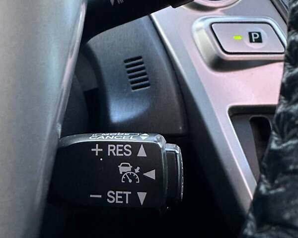 Синій Тойота Prius v, об'ємом двигуна 1.8 л та пробігом 248 тис. км за 18490 $, фото 25 на Automoto.ua