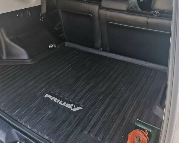 Зеленый Тойота Prius v, объемом двигателя 1.8 л и пробегом 161 тыс. км за 18500 $, фото 16 на Automoto.ua