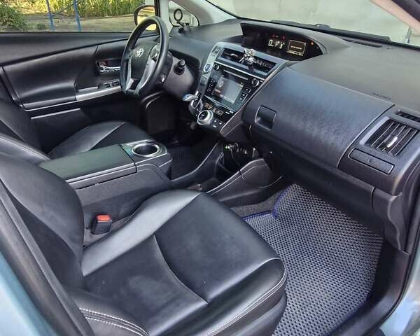 Зеленый Тойота Prius v, объемом двигателя 1.8 л и пробегом 161 тыс. км за 18500 $, фото 18 на Automoto.ua
