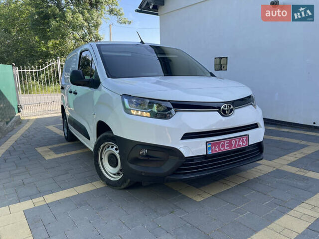 Білий Тойота Proace City, об'ємом двигуна 1.5 л та пробігом 30 тис. км за 18499 $, фото 1 на Automoto.ua