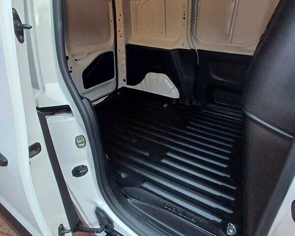 Белый Тойота Proace City, объемом двигателя 1.5 л и пробегом 179 тыс. км за 15950 $, фото 36 на Automoto.ua