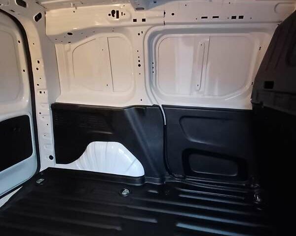 Белый Тойота Proace City, объемом двигателя 1.5 л и пробегом 179 тыс. км за 15950 $, фото 38 на Automoto.ua