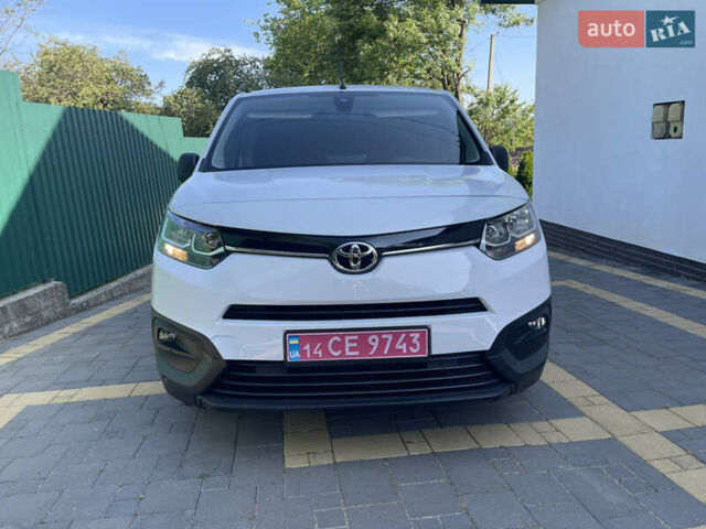 Білий Тойота Proace City, об'ємом двигуна 1.5 л та пробігом 30 тис. км за 18499 $, фото 2 на Automoto.ua