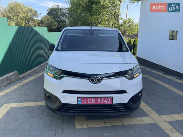 Білий Тойота Proace City, об'ємом двигуна 1.5 л та пробігом 30 тис. км за 18499 $, фото 3 на Automoto.ua