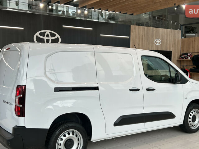 Тойота Proace City, об'ємом двигуна 1.5 л та пробігом 0 тис. км за 25288 $, фото 8 на Automoto.ua