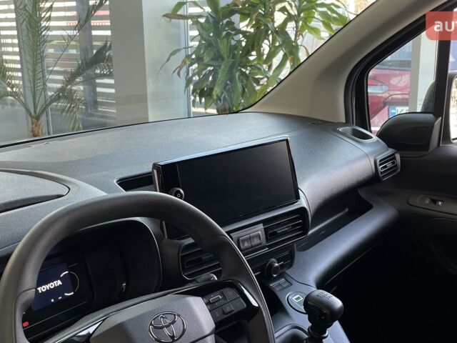 Тойота Proace City, объемом двигателя 1.5 л и пробегом 0 тыс. км за 26250 $, фото 2 на Automoto.ua