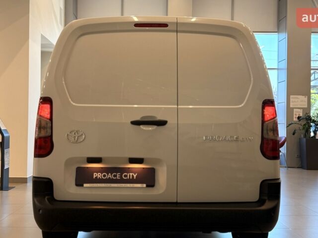 Тойота Proace City, объемом двигателя 1.5 л и пробегом 0 тыс. км за 26386 $, фото 12 на Automoto.ua