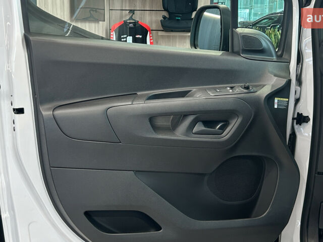 Тойота Proace City, об'ємом двигуна 1.5 л та пробігом 0 тис. км за 25288 $, фото 14 на Automoto.ua