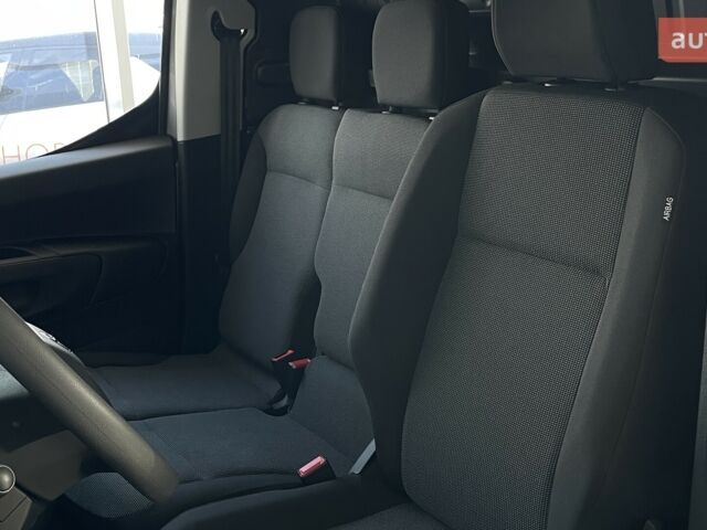 Тойота Proace City, объемом двигателя 1.5 л и пробегом 0 тыс. км за 26250 $, фото 4 на Automoto.ua