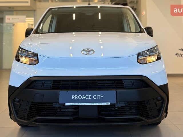 Тойота Proace City, объемом двигателя 1.5 л и пробегом 0 тыс. км за 26386 $, фото 1 на Automoto.ua